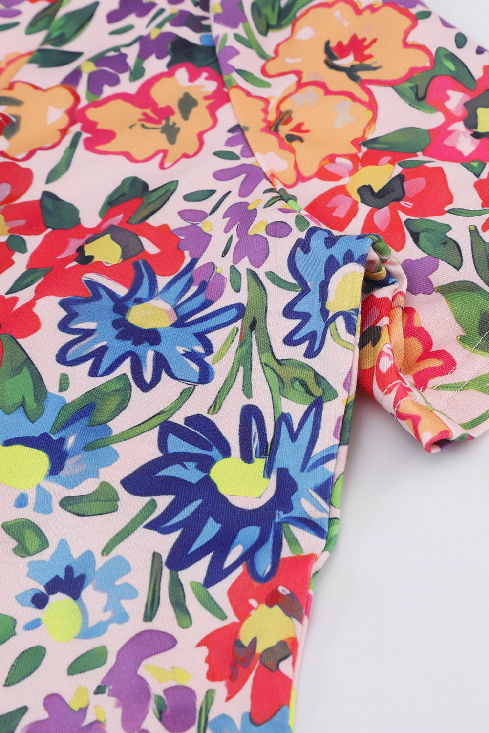 Robe de vacances à manches courtes et imprimé floral multicolore